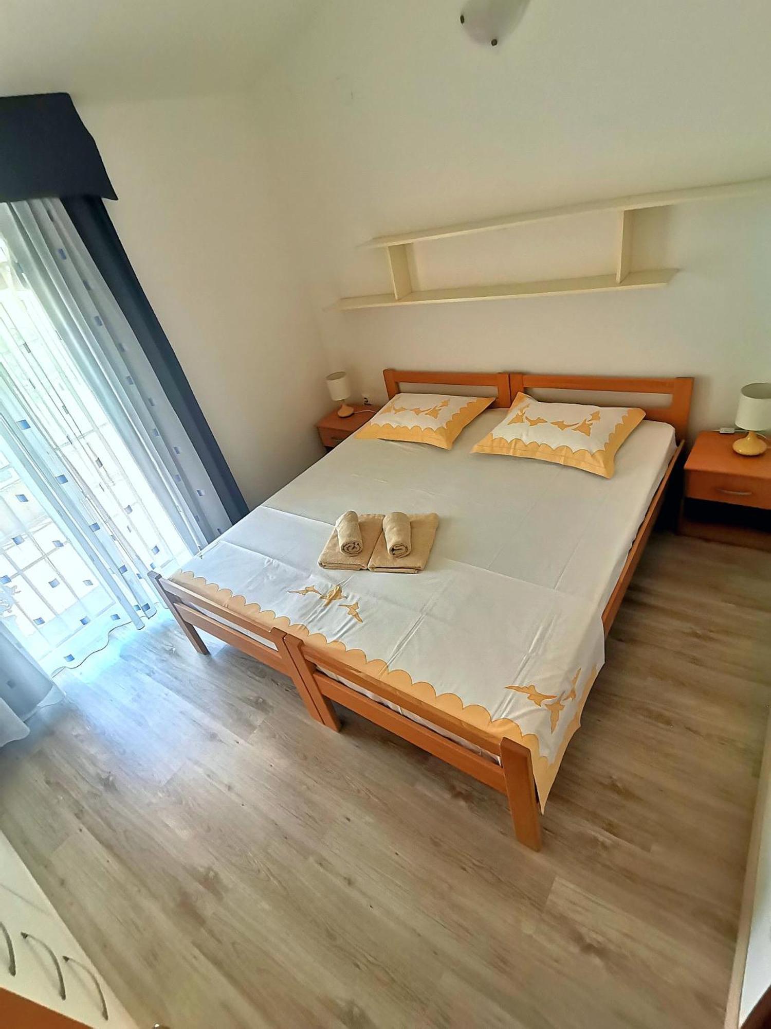 Apartments Green & Orange ฮวาร์ ภายนอก รูปภาพ