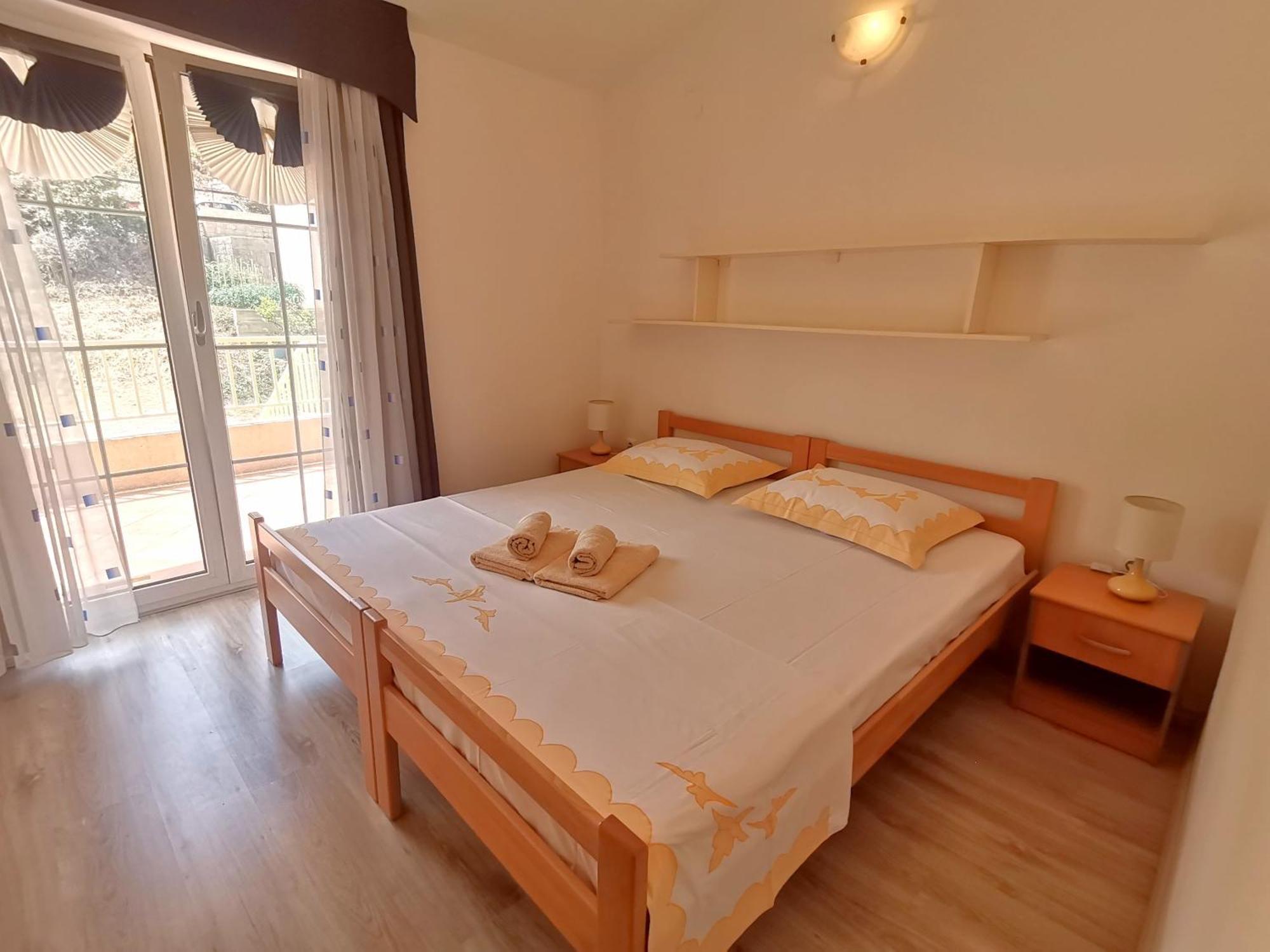 Apartments Green & Orange ฮวาร์ ภายนอก รูปภาพ