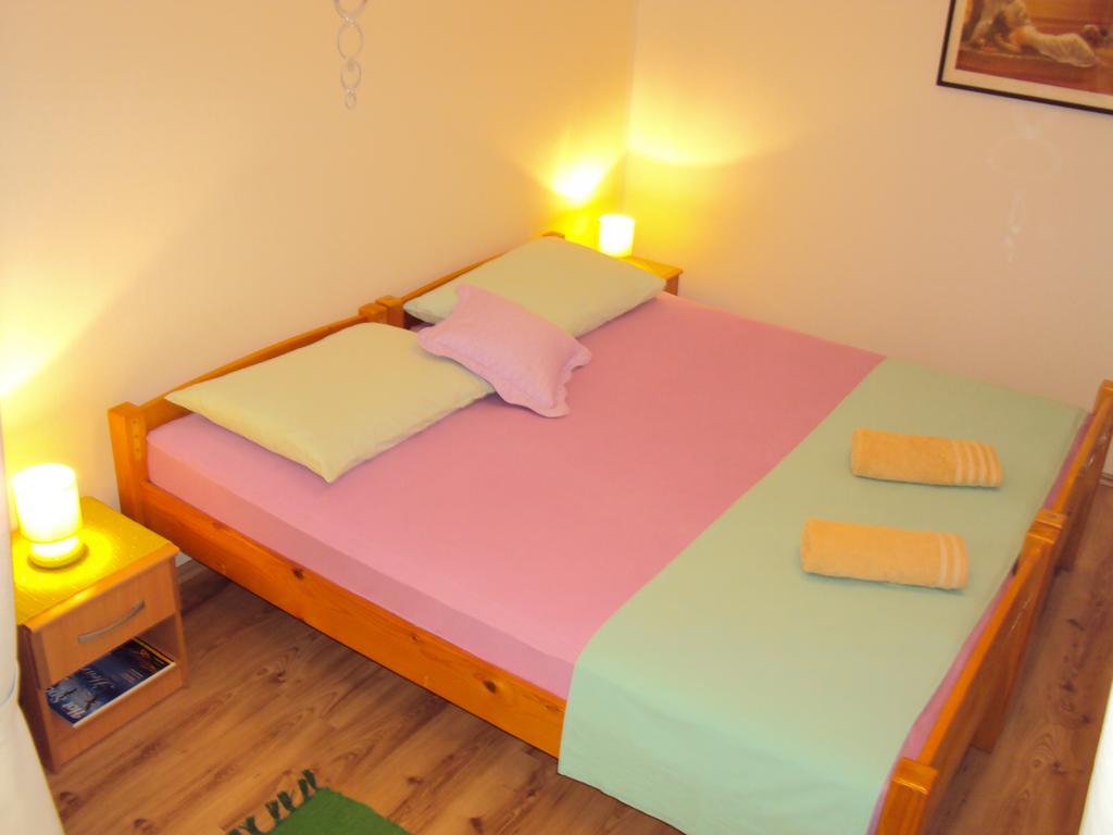 Apartments Green & Orange ฮวาร์ ภายนอก รูปภาพ